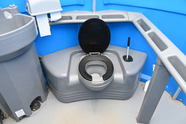 Best Portable restroom trailer rental  in Lincoln Rk, PA